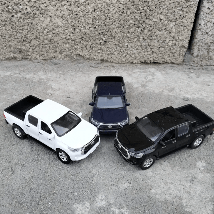 Pull-Back Metal Diecast 4x4 Revo Hilux For Kids