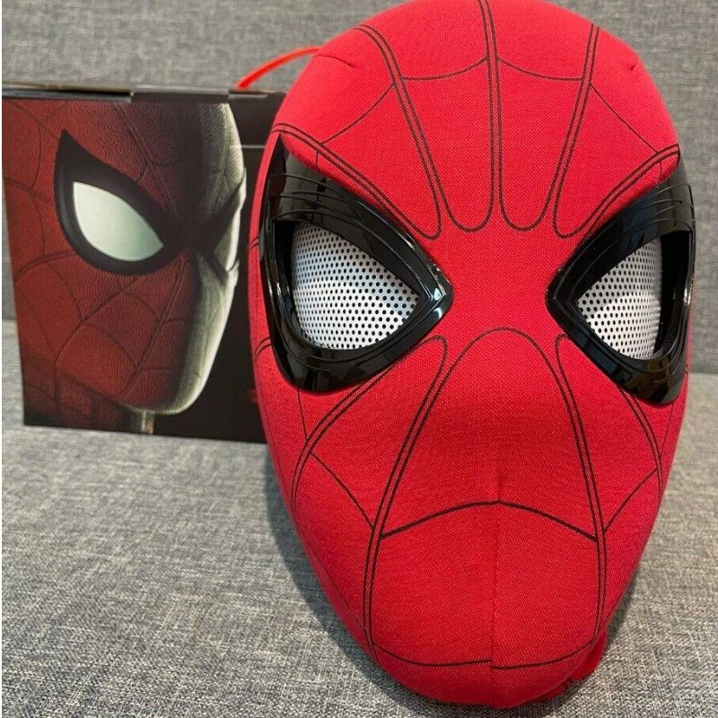 Realistic Spiderman Mask With Moving Eyes