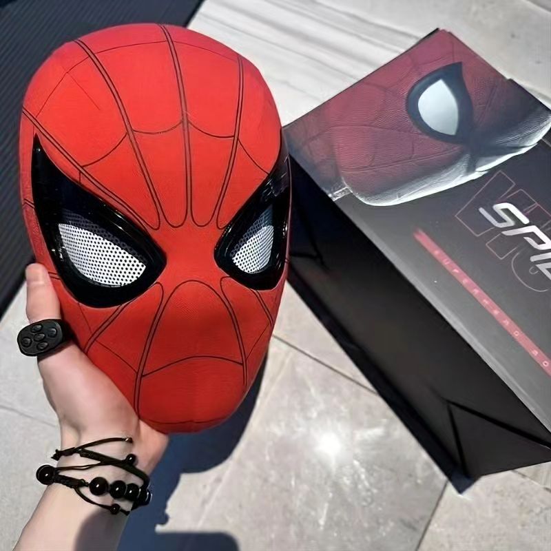 Realistic Spiderman Mask With Moving Eyes