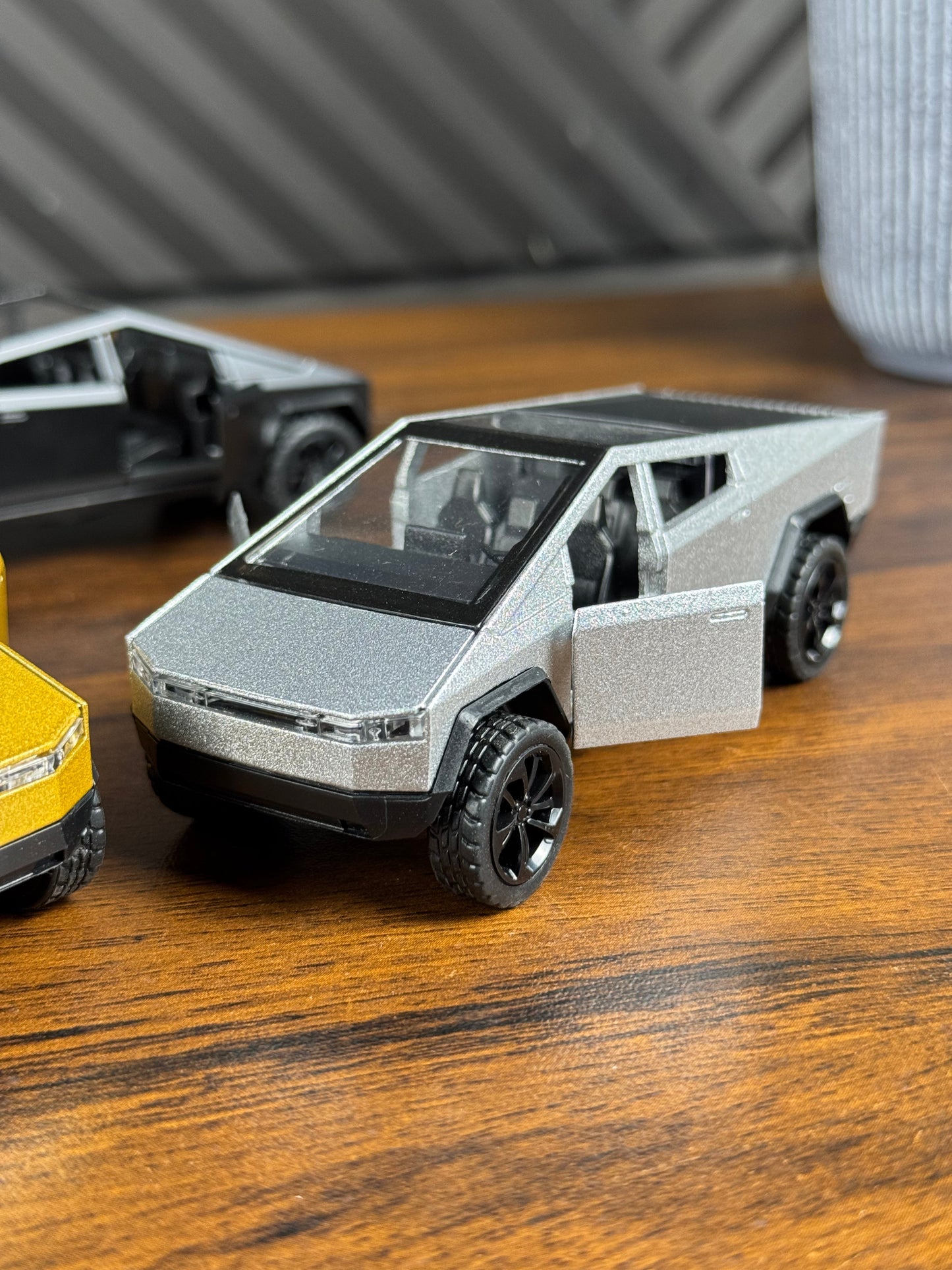 Cybertruck Diecast Car Toy Collection for Kids - 1 PC