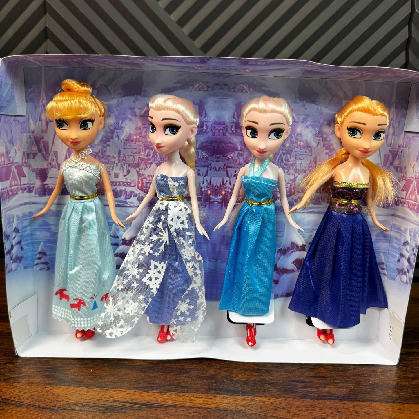 Frozen Dolls - 4 in 1 dolls Elsa Doll Girls Toys Fever Princess