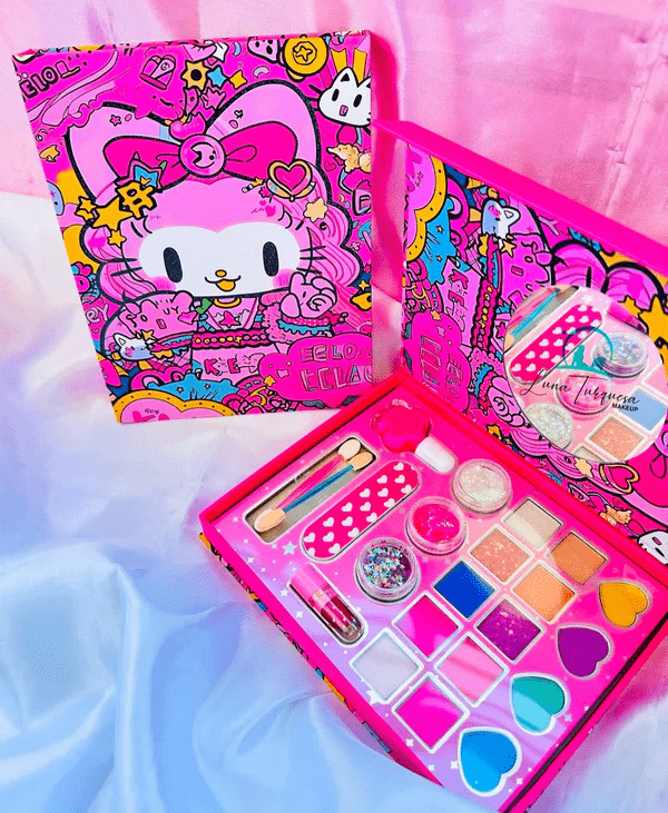 Hello Kitty Girls Makeup Set 22 Pcs